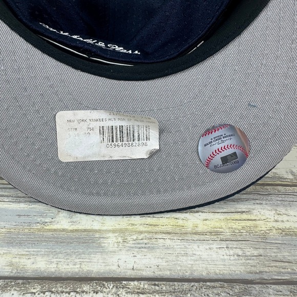 New York Yankees Hat Liberty Limited Edition Mitchell & Ness Fitted Cap 7 5/8